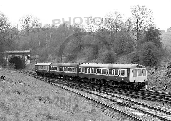 50117  Manton Tunnel 280483 JC672