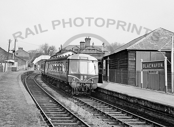 Class 116 Blaenavon Low Level 290462  HB145