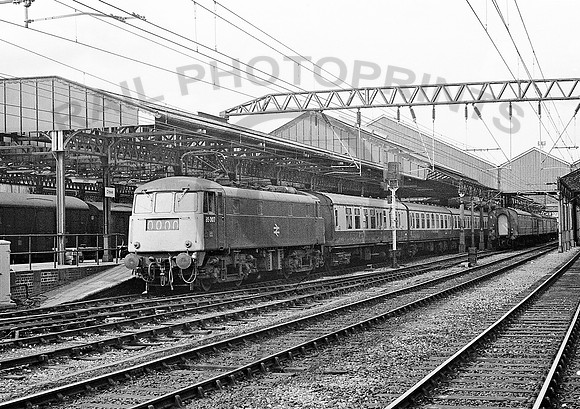 85007-Y-Crewe-220178-JC867