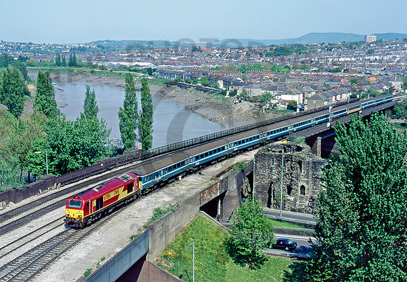 67014-Y-Newport-120501-JC919