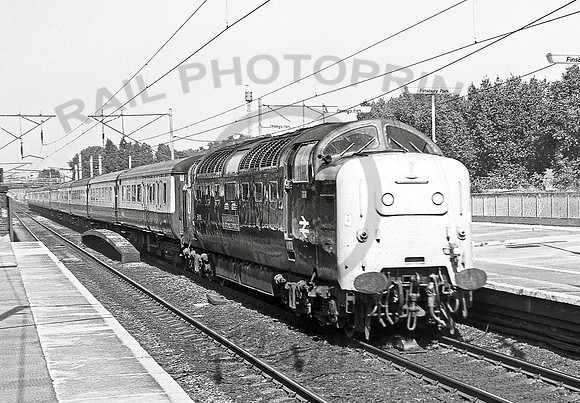 55006-FinsburyPark-120977-JC192