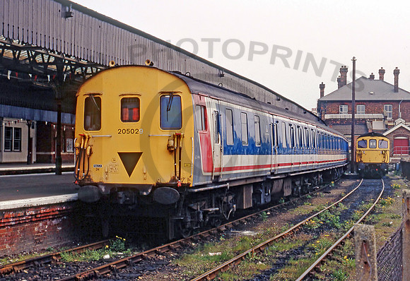 205029-Y-Salisbury-270491-RPC40