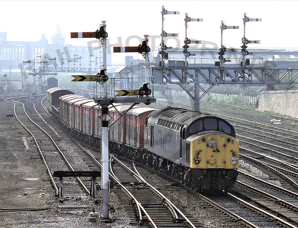 40082  Bolton 030584 PF082