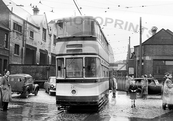 Sheffield Tram 281 081060 HB094