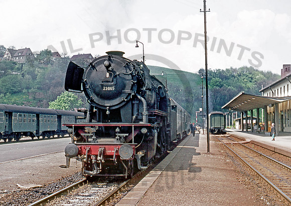 23065-Y-SchwabischHall-150569-IT495