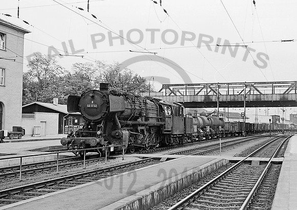 50 1732 Regensburg 050665  IT402