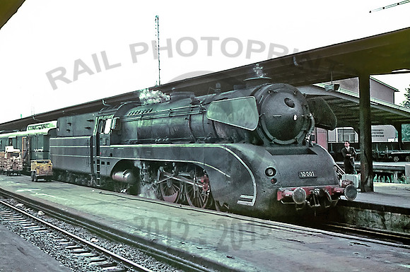 10001 Kassel  060865 NS2062-10