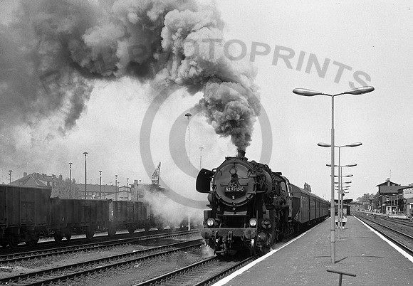 52-8110-Elsterwerda-160577-JC924