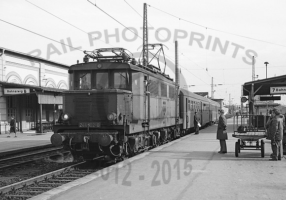 244102-Y-Magdeburg-190577-JC915