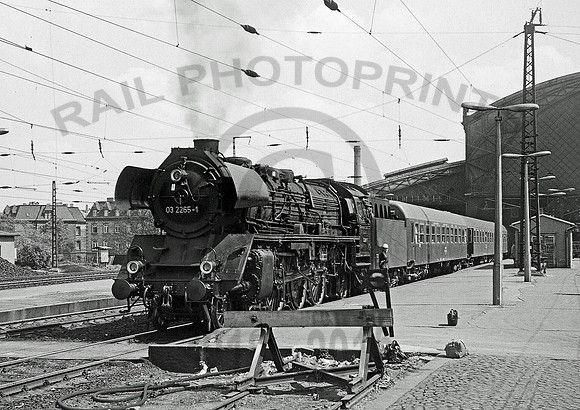 03-2265-Y-DresdenNeustadt-140577-JC928