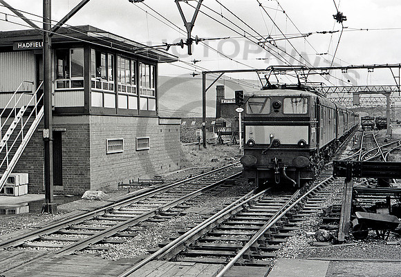 E27005-Y-Hadfield-0364-CW805