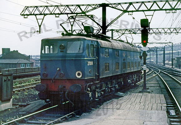 27004-Y-SheffieldVictoria-0564-RPC683