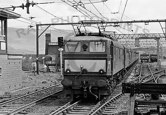 E27005-Y-Hadfield-0364-CW804