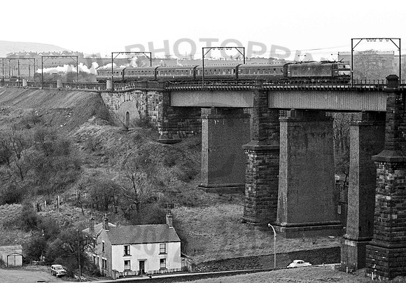 27004 Dinting Viaduct 0465 RPC494