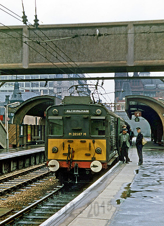 M28587M Manchester Oxford Road 260766 CD587