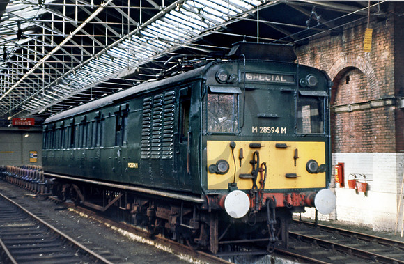 M28594M Altrincham shed 250369 RC-J006