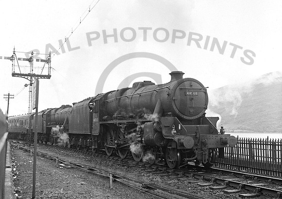 44968-Y-FortWilliam-0860-RP070
