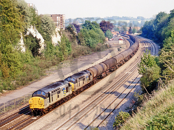 37078-Pangbourne-030590-JC015