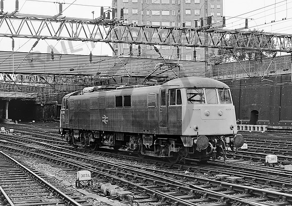 82008-Y-Euston-290883-HB580