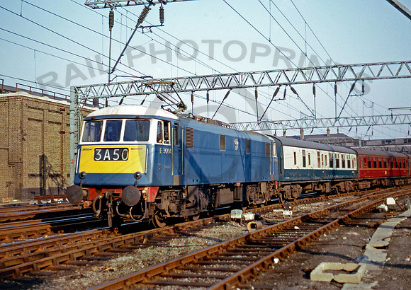 E3054-Y-CamdenBank-0566-DCC500