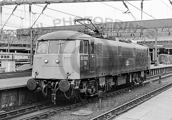 82005-Y-Euston-290883-HB581