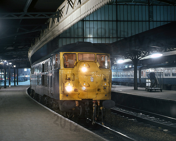 31117-Y-Paddington-130777-LP847