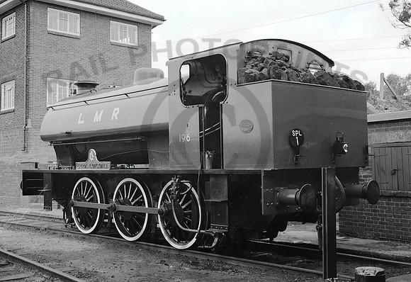 196 Longmoor 280669 HB097