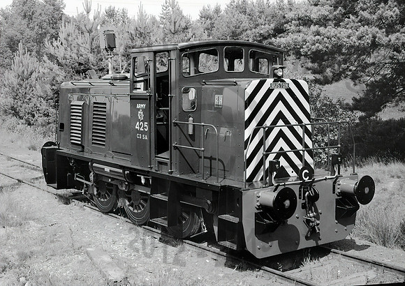 Army 425 C3 SA Longmoor  280669 HB091-Edit