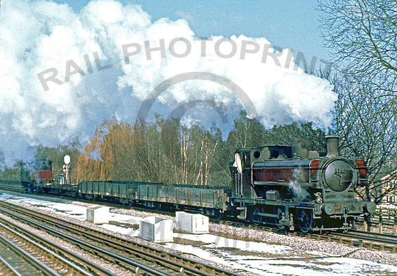 L99 Moor Park R-C-J528R