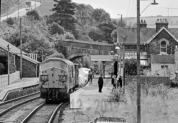6334 Torrington 270871 JM279-1