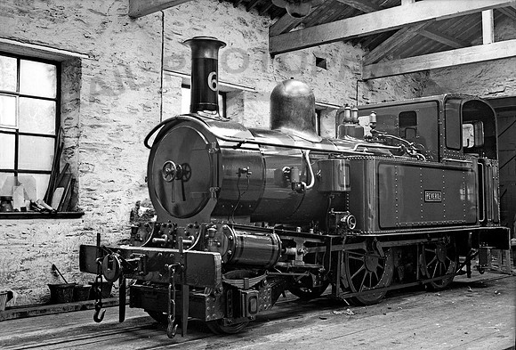 6 'Peveril' Douglas shed-1930s Gordon-Edgar-collection