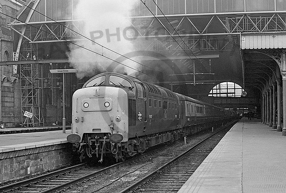 55003-KingsCross-100379-JC806