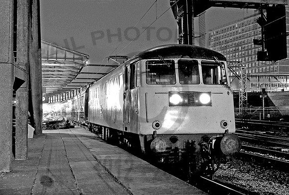 81012-l-Crewe-221083GE