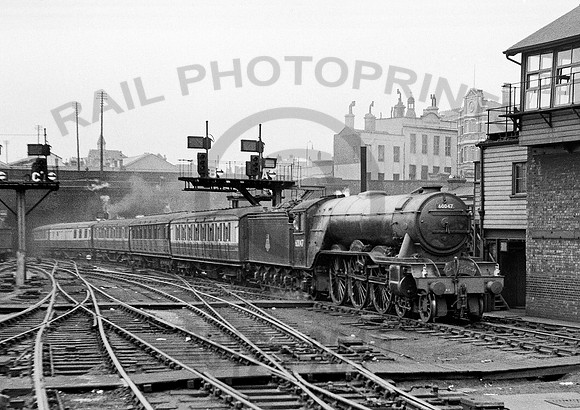 60047 Kings Cross 1956 RPC812