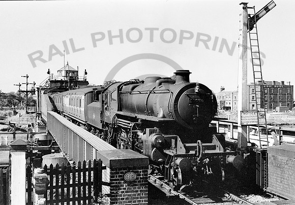 43094-Sutton Bridge-300858-HB1449