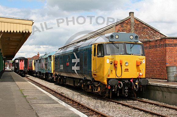 50019-EastDereham-220505-JC035