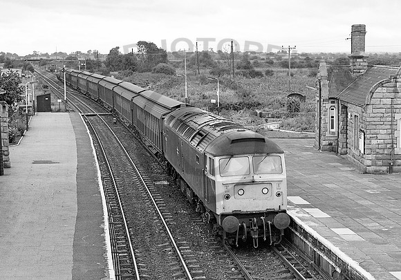 47098-Helsby-080983-JC255