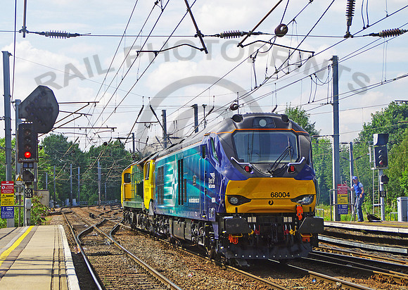 68004 + 70015 Ipswich  01-08-14