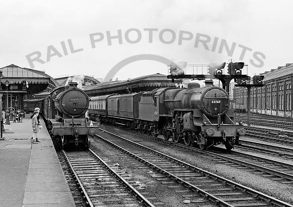 42767 York 1957 JDC523