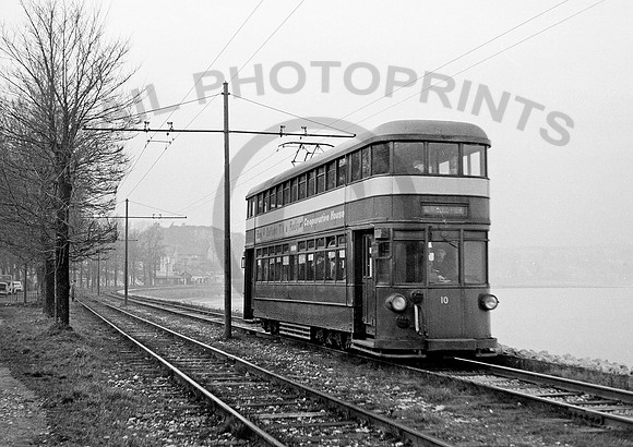 Car 10 Southend 121259  HB399