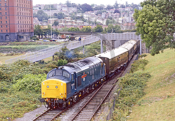 37229-Y-Ashton-120784-JC217