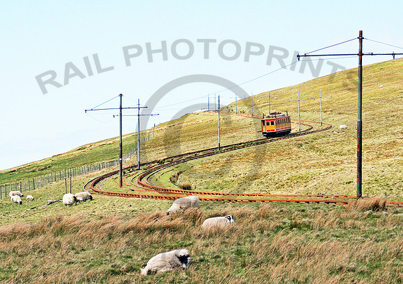 Snaefell 1 Mountain Road 180507 JC285