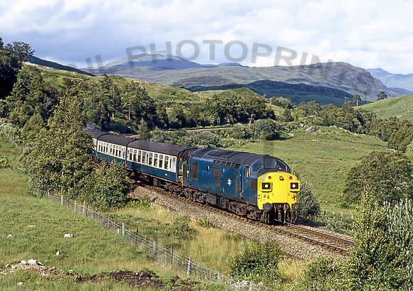 37035-Y-GlenFalloch-120882-JC208