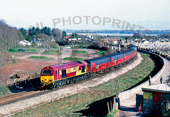 67006-Y-DawlishWarren-040300-JC911
