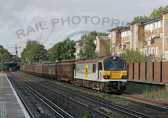 92012-Y-KensingtonOlympia-061006-LP42