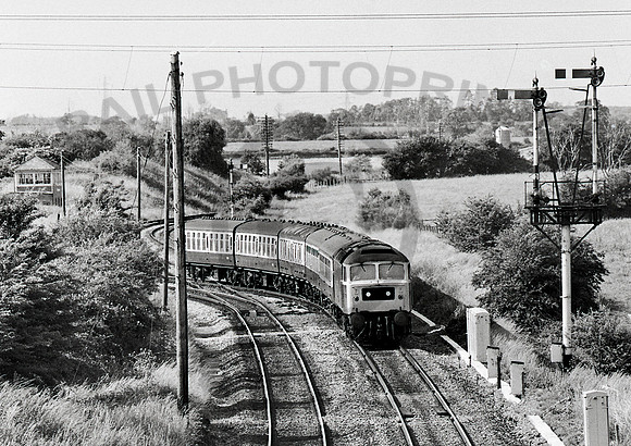 47075-Y-BradfordJunction-130682-JC036
