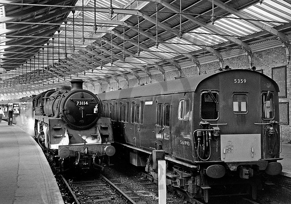 73114 Windsor and Eton Riverside 300466 JDC581