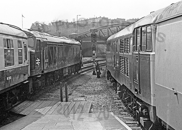 46020-31170-Bristol-200578-JC1