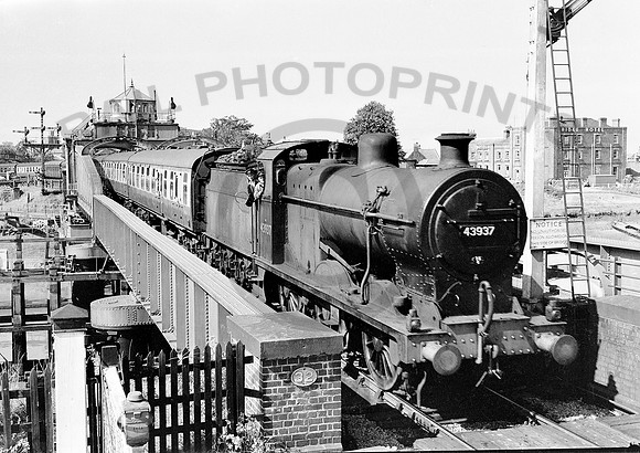 43937-Sutton Bridge-300858-HB1448