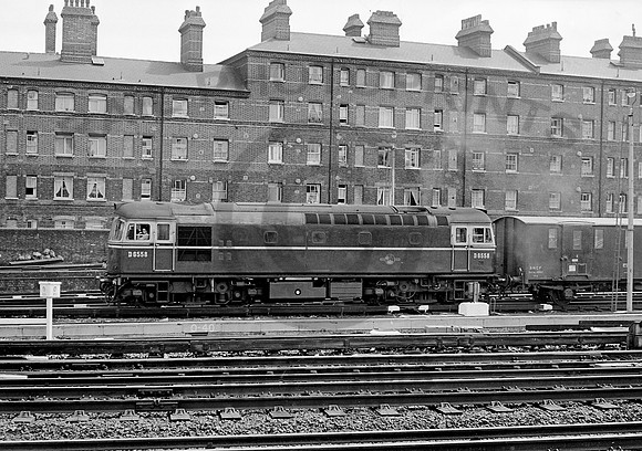 D6558-Y-Grosvenor-1963-CW705